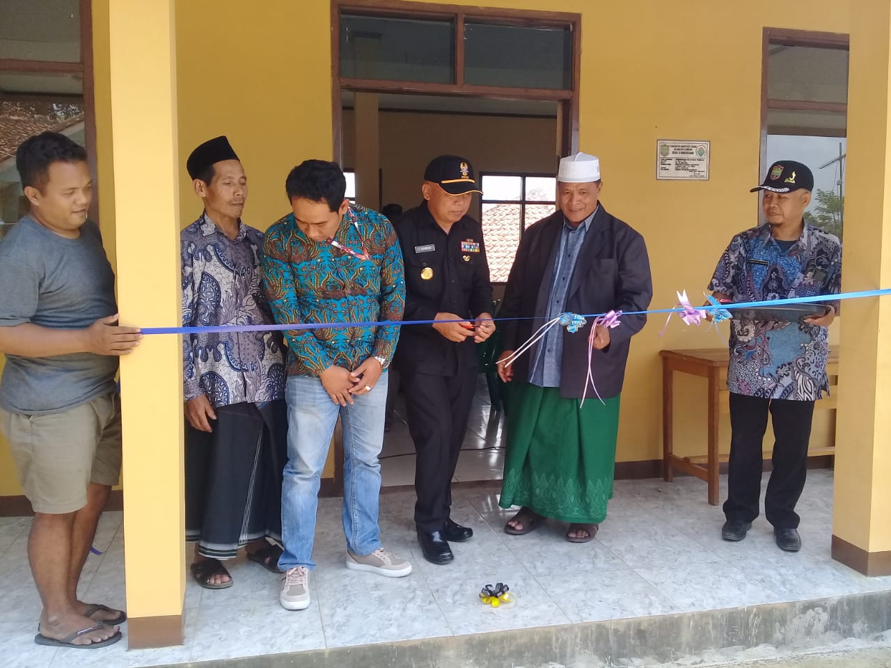 Peresmian Balai Dusun Pasirlaja