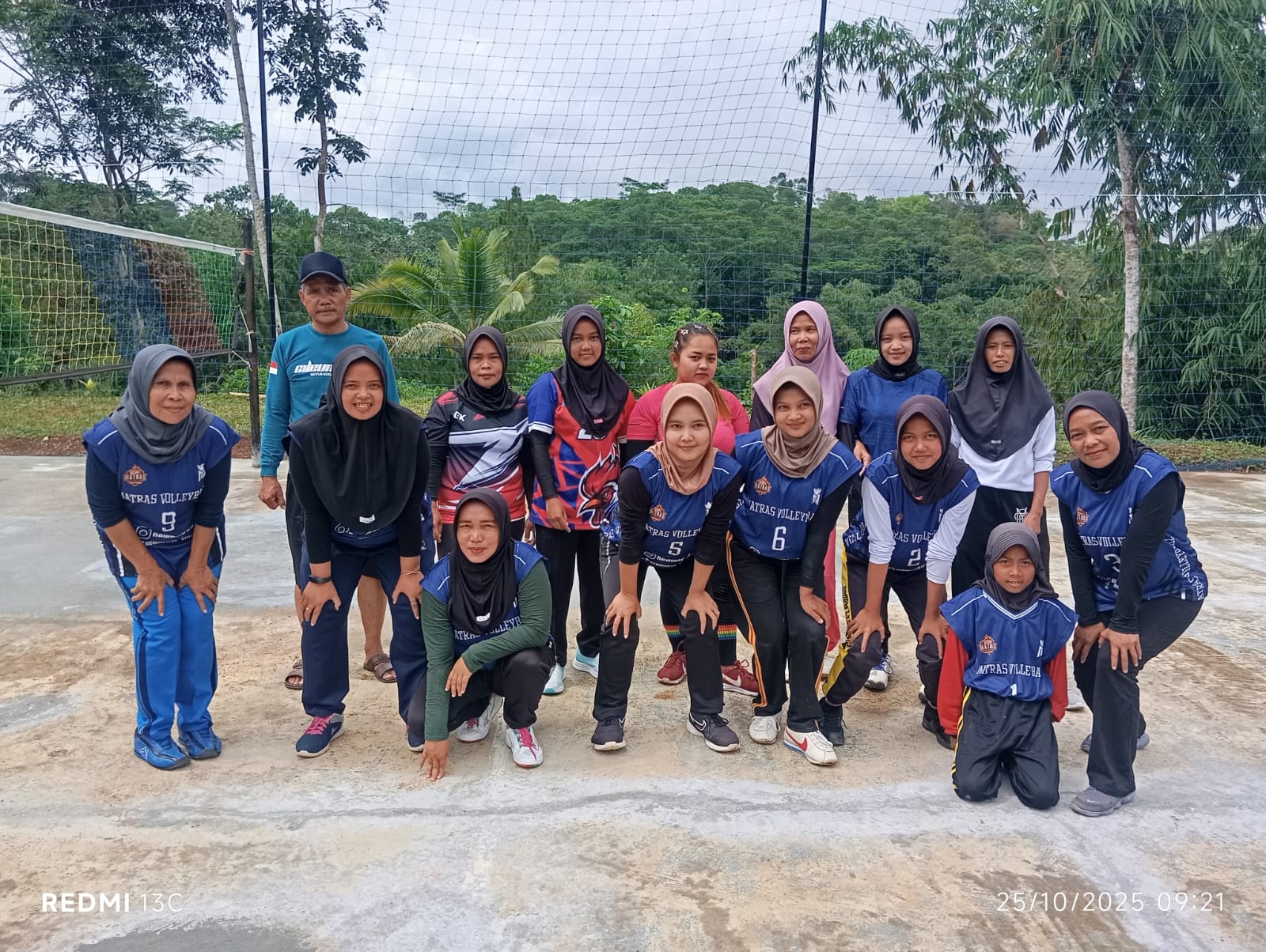 Kejuaraan Bola Voli Antar RW di Desa Lumbungsari